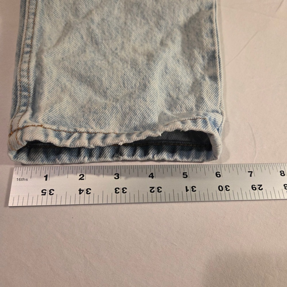Aeropostale Women's Mom Jean Size 6 Distressed Tapered Leg Light Acid Wash Denim - Picture 9 of 9